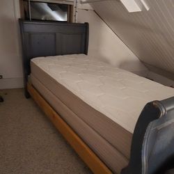 Twin Sleigh Bed With Boxspring And Mattress