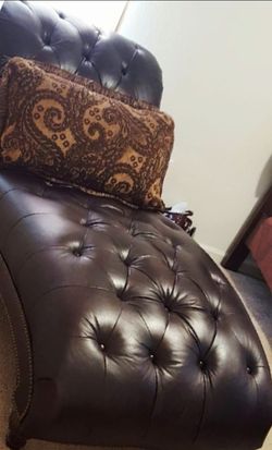 Luxury Leather Tufted Chaise Lounge