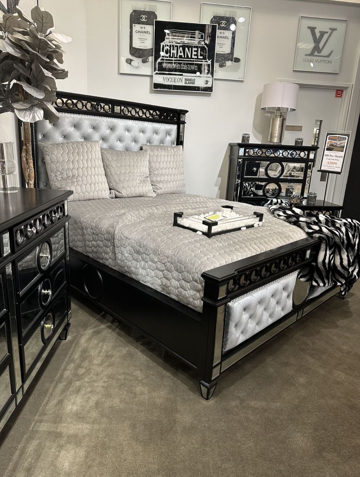 4 Piece Bedroom Set 1 Size Queen Bed Frame 1 Nightstand 1 Dresser 1 Mirror Brand New In Box Firm Price $1,600 Mirrored And Grey Velvet Tufted
