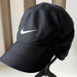 Nike unisex fleece lined ear flap cap never worn 🧢 