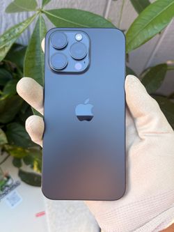 iPhone 15 Pro Max 256 GB Unlocked 83% Battery Health