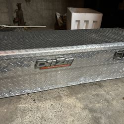 Deezee Cross Over Tool Box