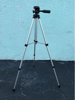 Camera Tripod Adjustable Aluminum Stand $10