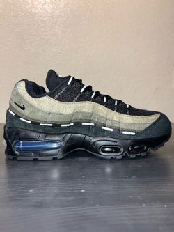 Undefeated x Nike Air Max 95 'Medium Olive' Size 9