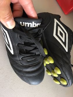 Soccer Shoes Kids Size 12