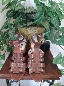 WOMEN BROWN HEELS