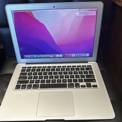 Macbook Air 13 nches- MacOS Monterey