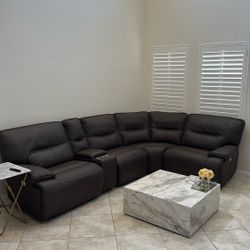 Living Spaces Gray Leather Recliner Sectional 