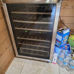 Frigidaire Wine Fridge Beverage Cooler
