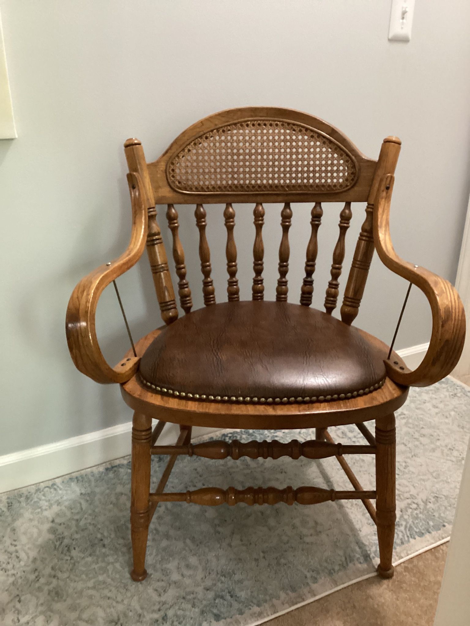 Pulaski Oak Desk Chair with Leather Seat