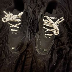Balenciaga Triple S Black 