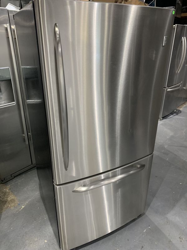 Ge profile refrigerator 33 x 68 stainless steel works perfect clean 60