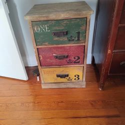 Childs Dresser