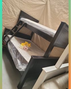 Bunk Bed / Litera twin full con colchones / Camas nuevas