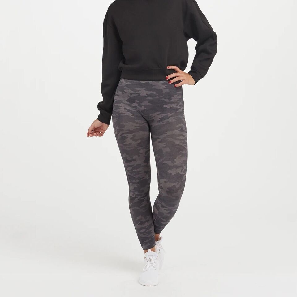 SPANX Heathered Black Camo High Waisted Look At Me Now Seamless Shaping Leggings