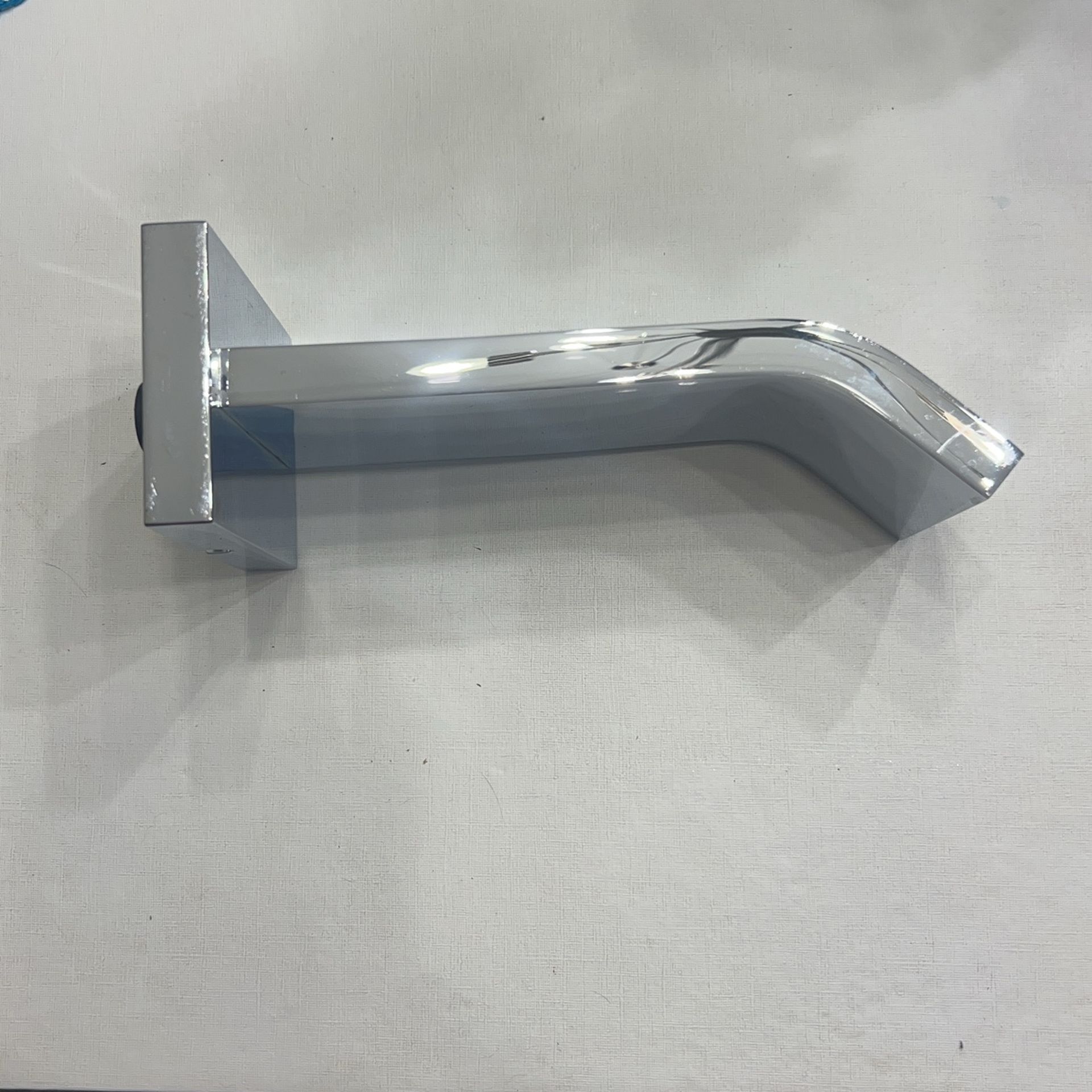 Waterfall Bath Spout 