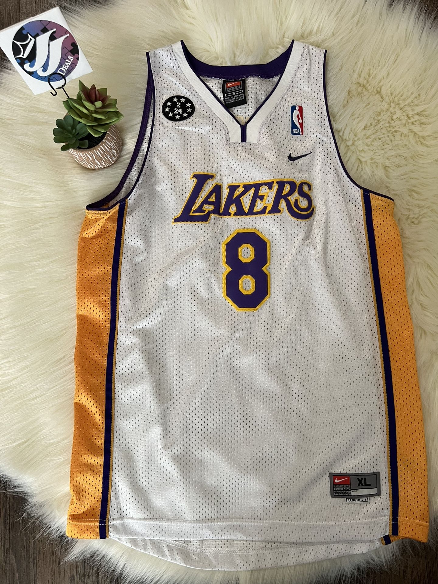 Lakers Kobe #8 Jersey XL Youth L Women’s