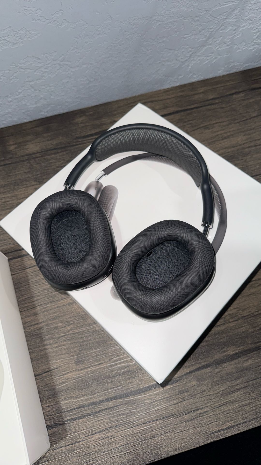 AIRPODS MAX