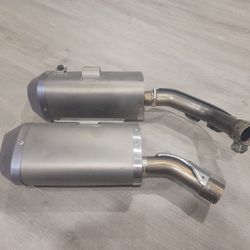 Yamaha 09-14 R1 (14B-7 & 14B-8) Slip On Mufflers right and left  