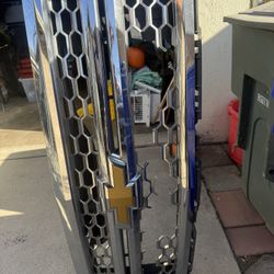 2014-2015 Chevy Silverado Stock Grill