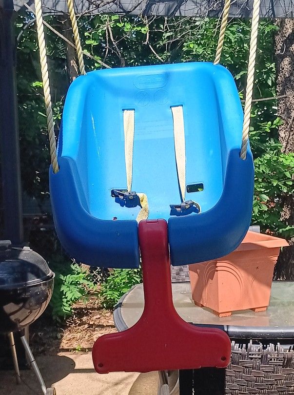Fisher PRICE Kids Swing