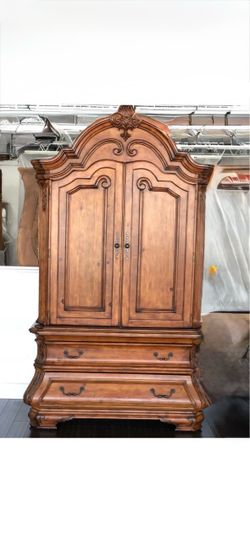 Aico by Michael Amini Tuscano Armoire 93hX51WX24