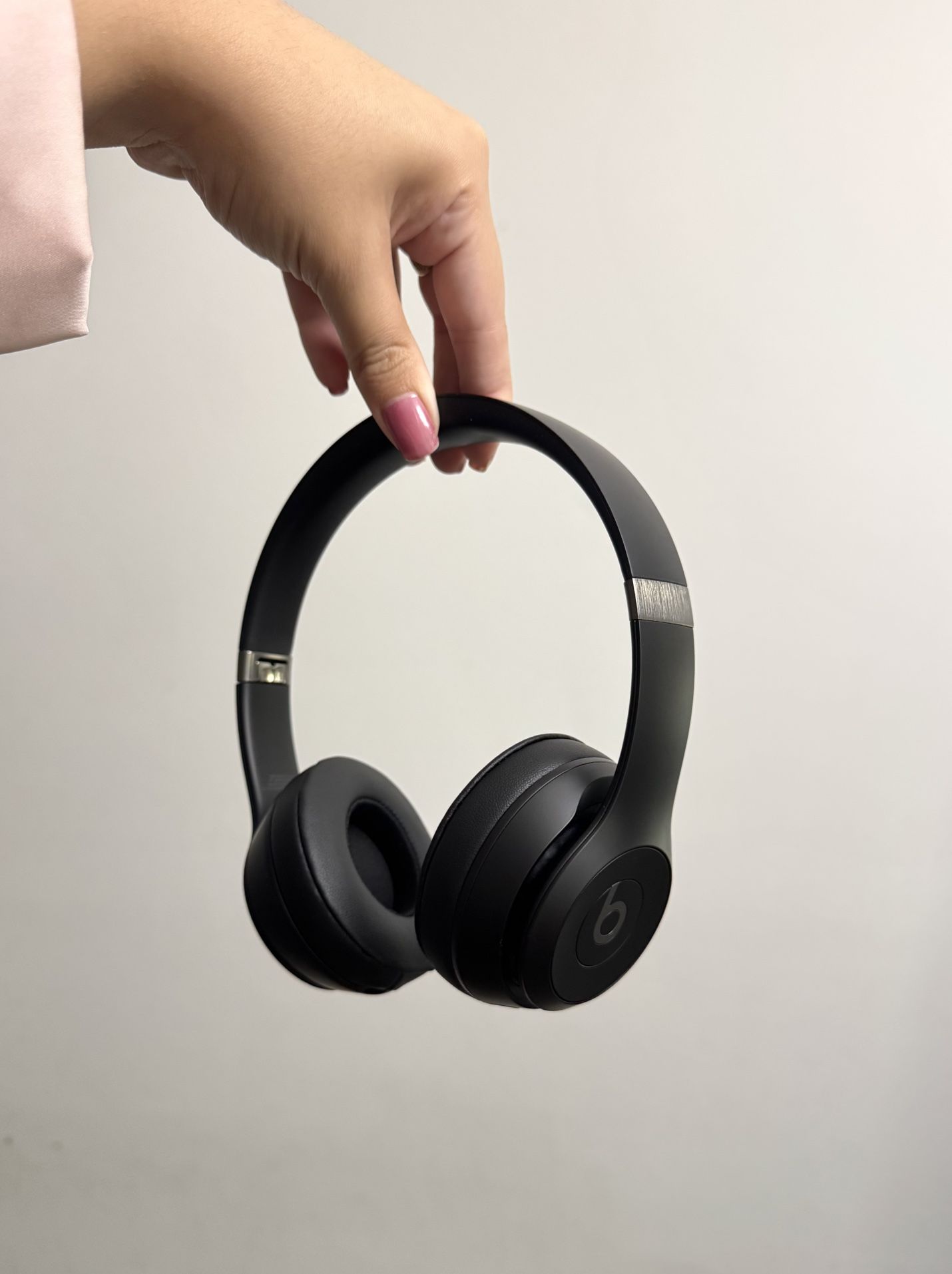 Beats Solo 4 Brand New