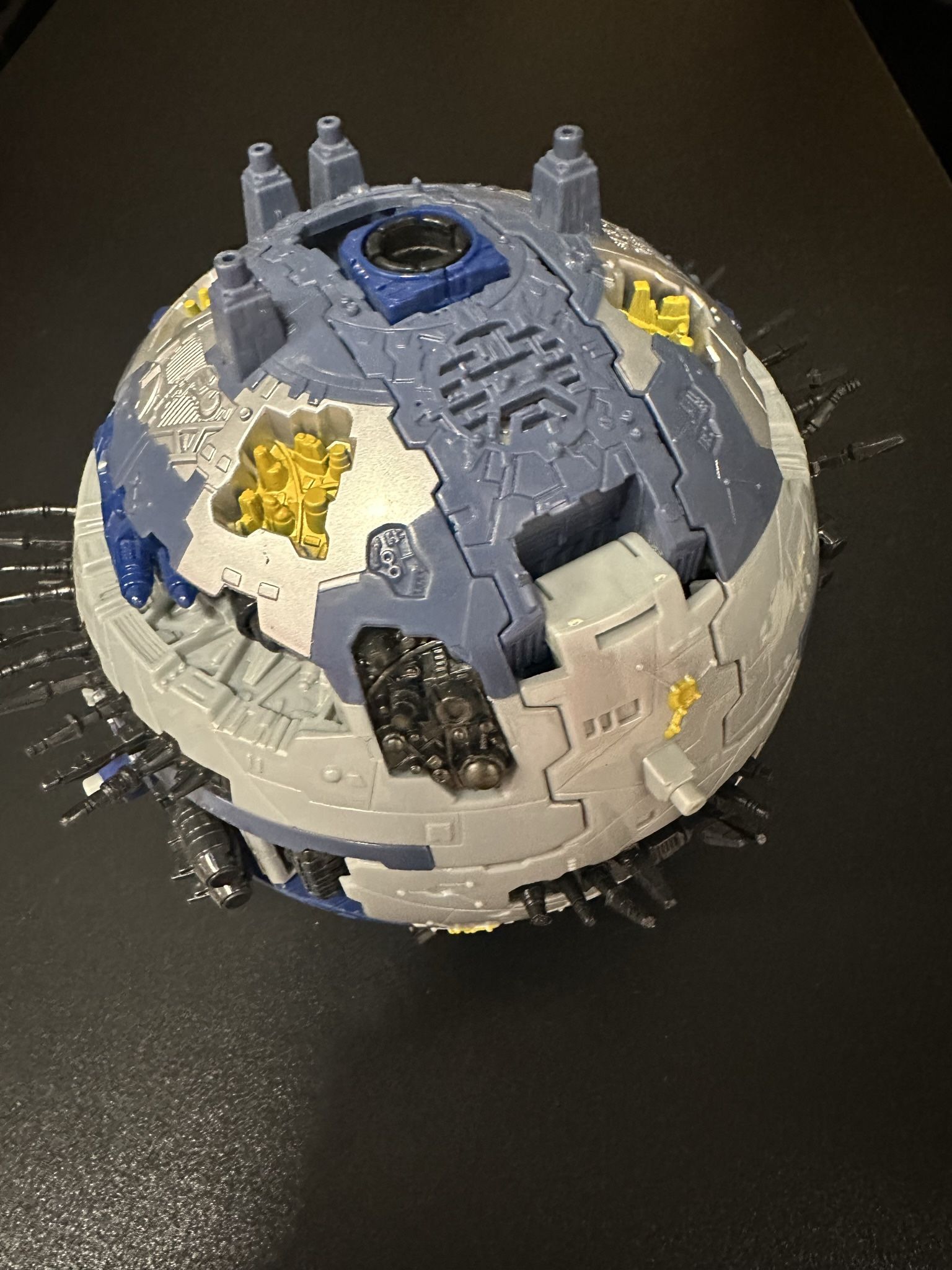 Transformers Supreme Class Cybertron Unicron Primus