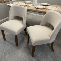 2 Dining Chairs 