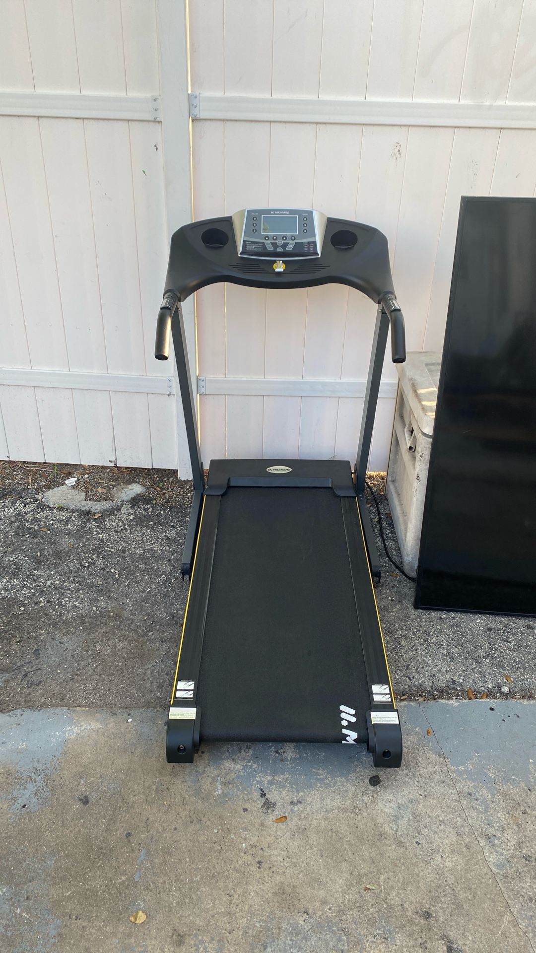 H Maxkare Treadmill Excellent In Brand New Shape With Magnetic Key Ready To Go Works Perfect Super Low Deal Sale Price Only One 169.99
