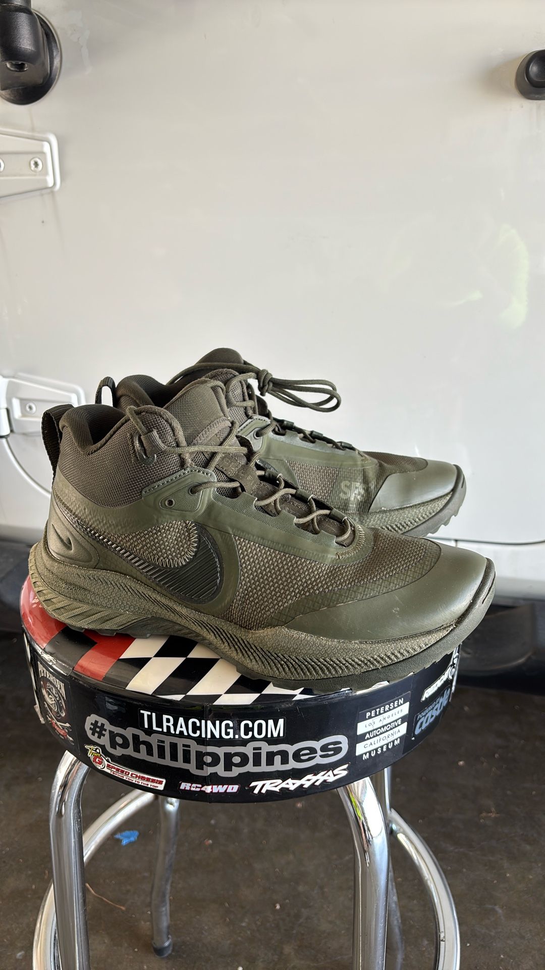 nike mens hiking shoe