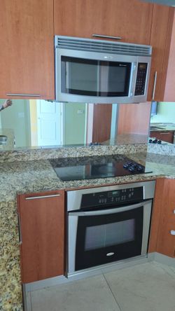 Whirlpool oven, dish washer and microwave