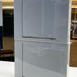 Apple Macbook Air 13 Inch Laptop M2 New Laptop - Pay $1 today and the rest later!!