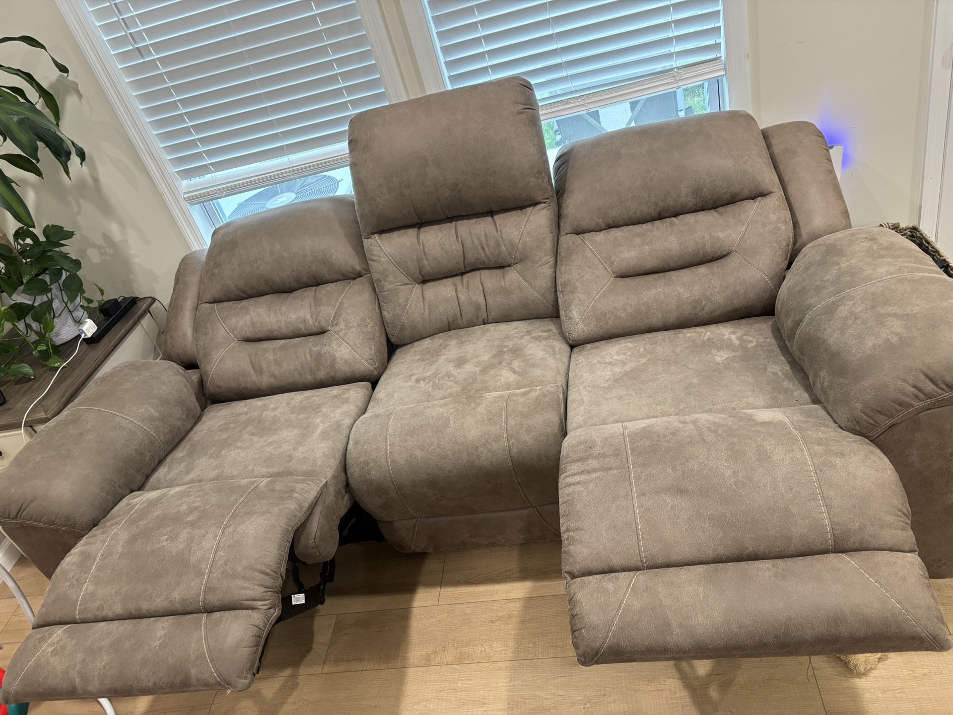 3 Seat Electric Reclining Pleather Couch