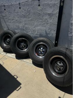 37x12.50R17 Nizza GiantSaver A/T Tires on 17” Steel Wheels
