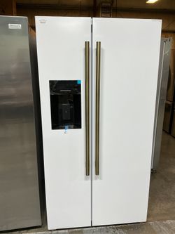 Forno FFRBI1844-36WHT Side-by-Side Refrigerator (Open-Box / Scratch & Dent)