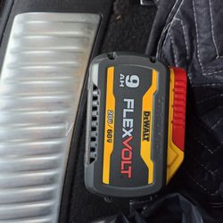 2 Dewalt Battery's 9.0 Flex Volt