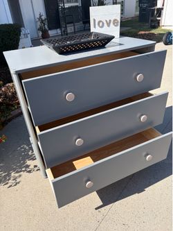 3 Drawer Dresser