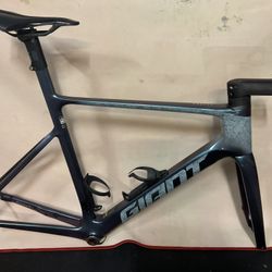 2024 Giant Propel Advanced SL. 