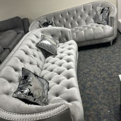 Tufted Velvet Sofa Set 