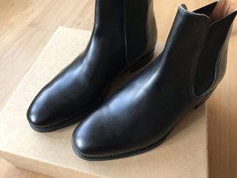 black CHELSEA BOOTS