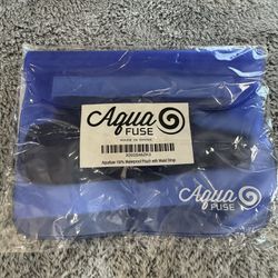 NEW AQUAFUSE 100% WATERPROOF POUCH WITH WAIST STRAP $5!