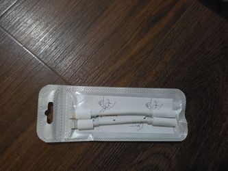 Lightning to 3.5mm Headphone Adapter 2-Pack