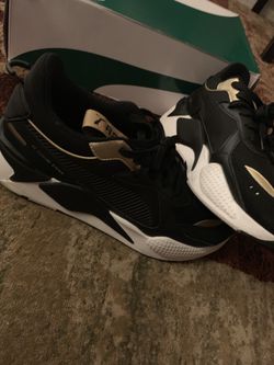 Size 11 Pumas