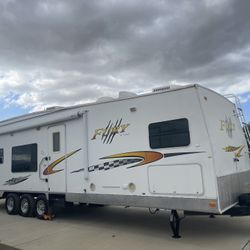 2006 Toy Healer Trailer 35ft