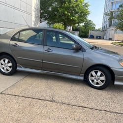 2005 Toyota Corolla