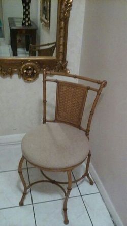 Vanity Chair