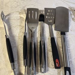 Barbecue utensils