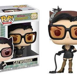 NEW Funko POP! Catwoman 225 DC Bombshells Black Suit w/Whip Pin-up Inspired
