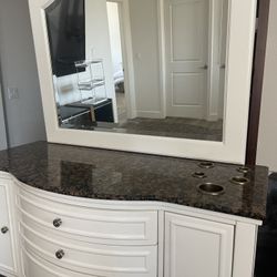 Salon Style Vanity 